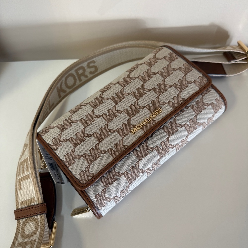 Michael Kors jet set wallet - Picture 10 of 12